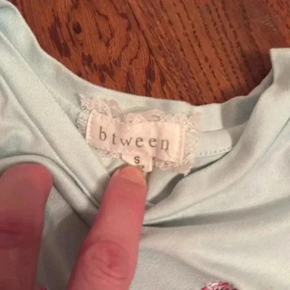 Girls size small top and shorts bundle - Picture 4 of 4